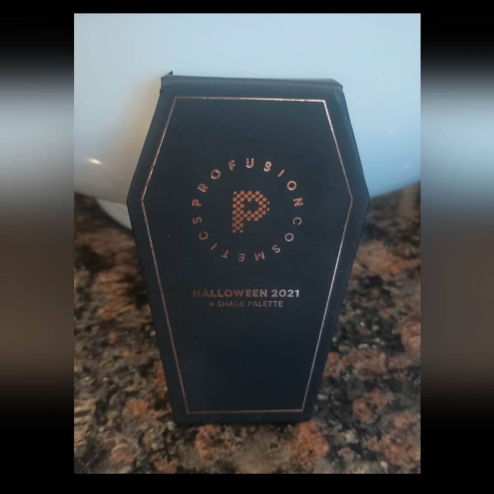 Profusion Halloween 2021 4 Shade Palette